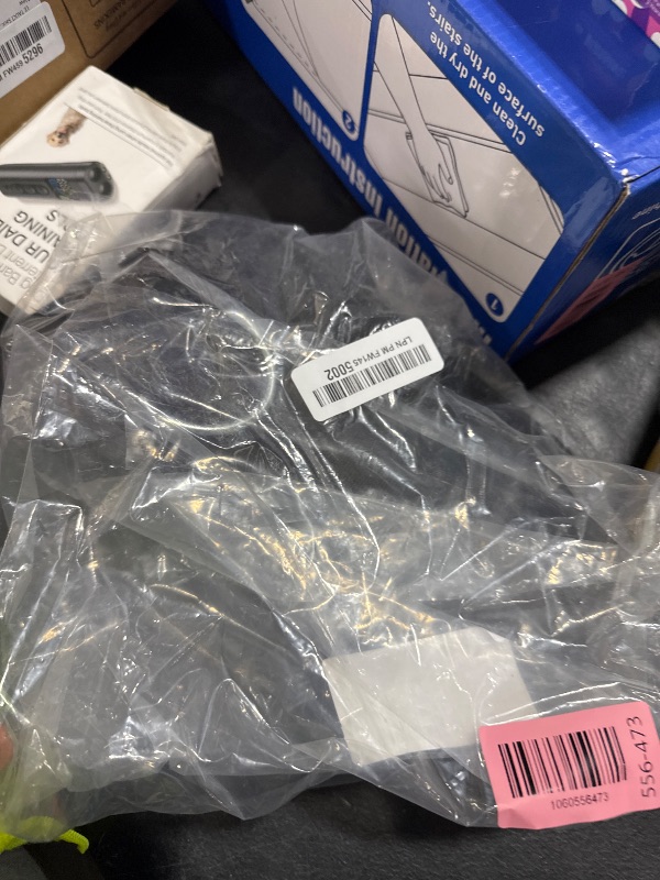 Photo 1 of Dip Belt for Weightlifting, Weight Belt with Chain for Pullup, Weight Lifting Belt,Lifting Belt,Powerlifting Gym Belt for Pull Up, Squats, Powerlifting & Deadlift,Dip Belt,Capacity Up to 440 LBS,Waist Adjustable,Deadlifts & Added Weight Training