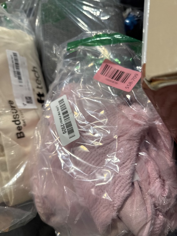 Photo 1 of Civaner Easter Tree Skirt 36 Inch Plush Faux Fur Easter Bunny Eggs Rabbit Tree Skirt Mat for Holiday Party Indoor Outdoor Home Office Decoration