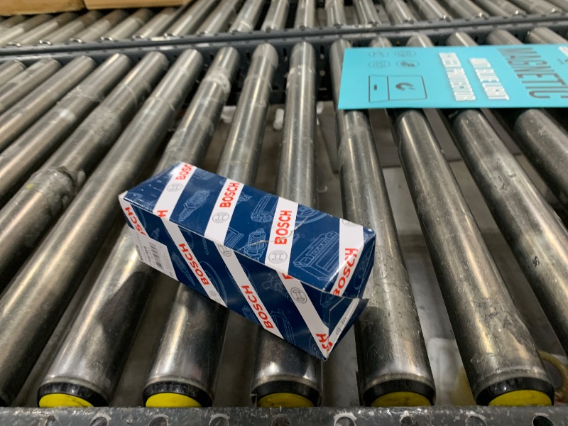 Photo 1 of BOSCH 77097WS Workshop Fuel Filter - Compatible with Select Ford Expedition, Explorer, Focus, Freestar, Ranger; Lincoln Navigator; Mazda B2300, B3000, B4000; Mercury Monterey, Mountaineer + More