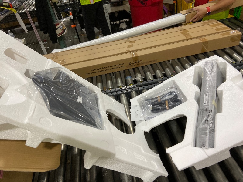 Photo 1 of SAMSUNG 49" Curved Gaming Monitor