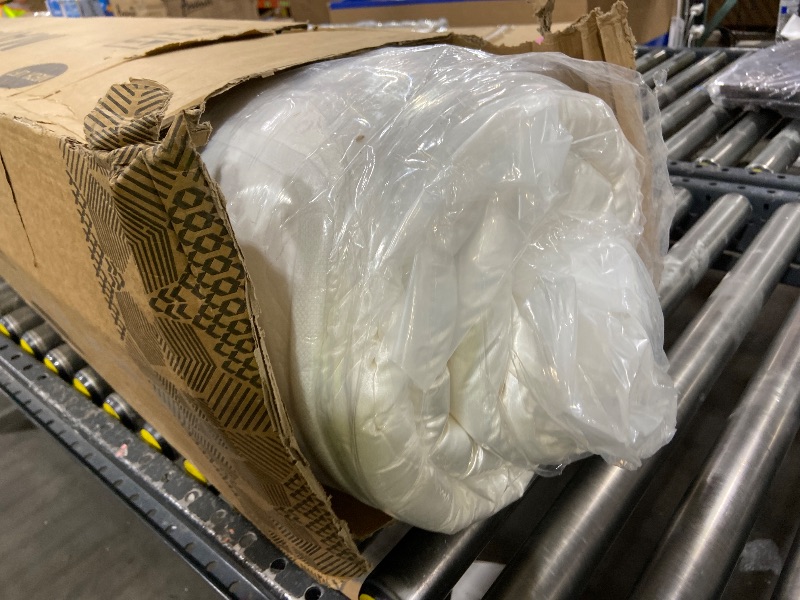 Photo 1 of King Size Mattress 14Inch, Medium Firm Fiberglass-Free Hybrid Mattress Memory Foam Individually Pocket Coils with Excellent Edge Support, King Size Bed in a Box, Zone Support for Back Pain Relief