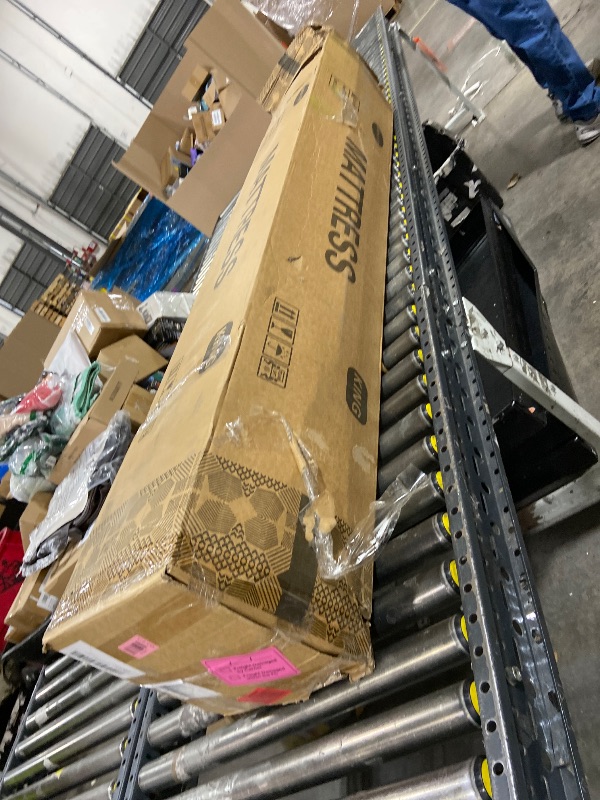 Photo 1 of King Size Mattress 14Inch, Medium Firm Fiberglass-Free Hybrid Mattress Memory Foam Individually Pocket Coils with Excellent Edge Support, King Size Bed in a Box, Zone Support for Back Pain Relief