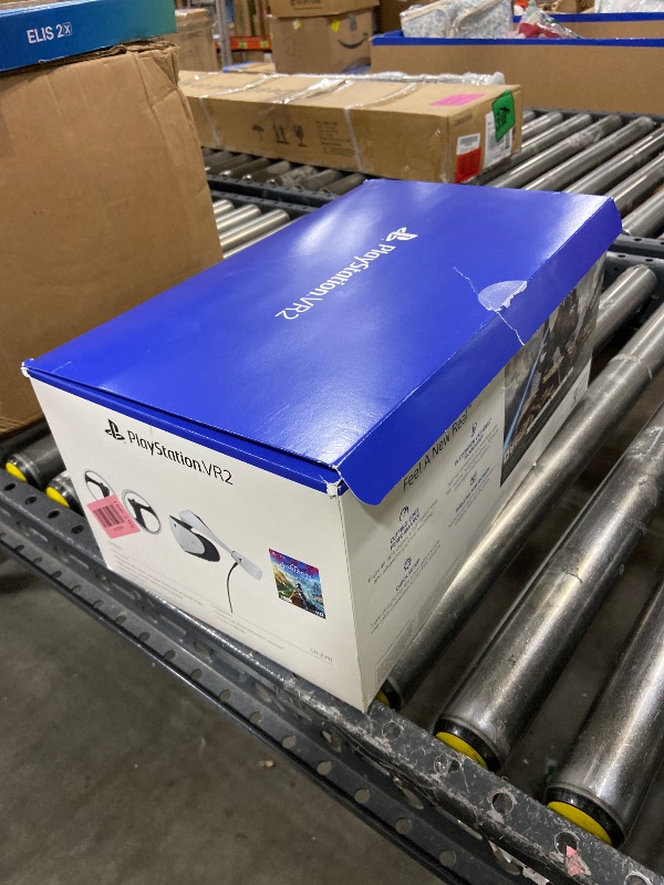 Photo 1 of PlayStation VR2 Horizon Call of The Mountain™ Bundle (PSVR2)