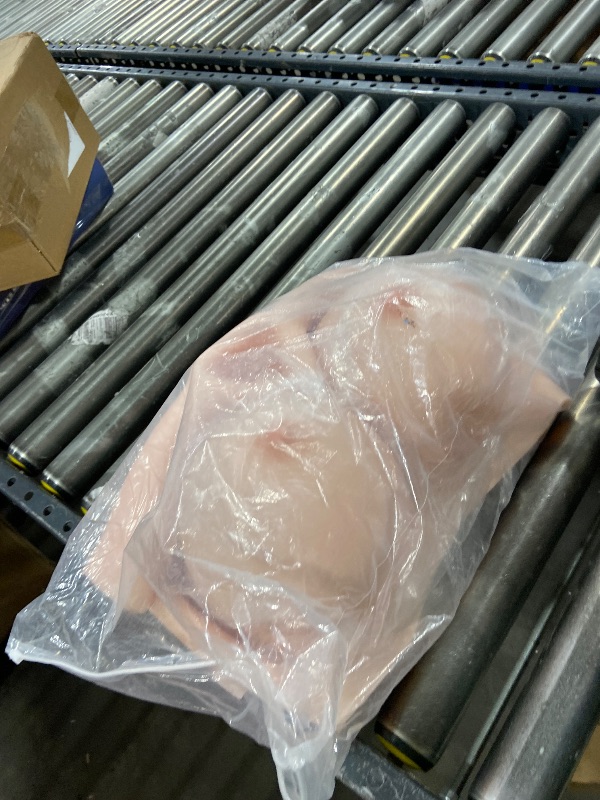 Photo 1 of Yuewen Oil-free 8th Generation Silicone Breastplate With Makeup Skin Float Point Inside Airbag Silicone Filler Touch Soft (Ivory White, H)