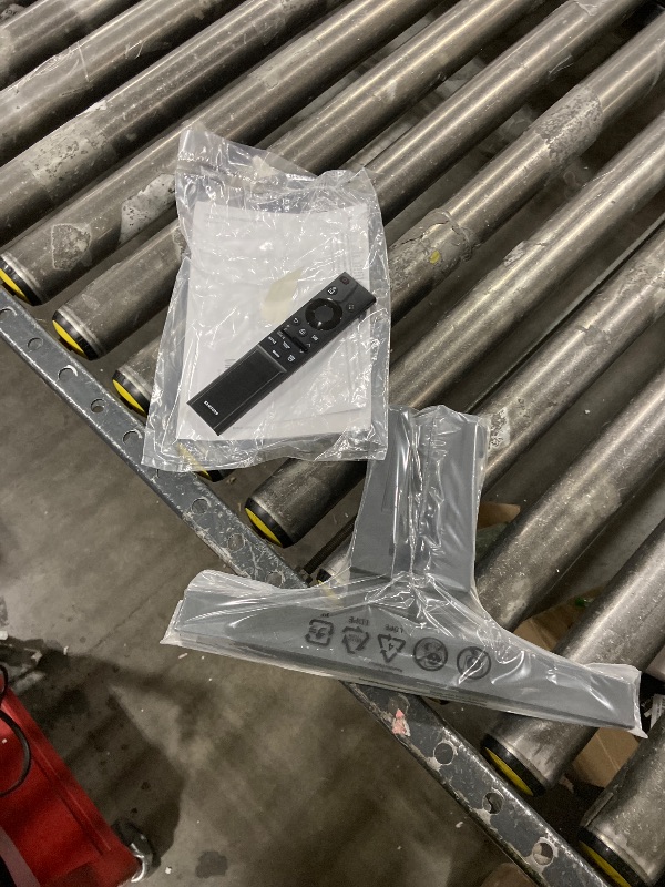 Photo 1 of Samsung 75-Inch Class Crystal UHD U8000F 4K Smart TV (2025 Model) Endless Free Content, Crystal Processor 4K, MetalStream Design, Knox Security, Alexa Built-in