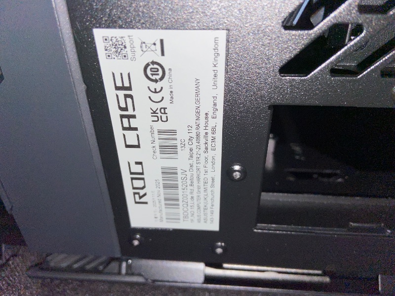 Photo 1 of ASUS ROG Hyperion GR701 EATX Full-Tower Gaming Case, High Airflow Design, Tool-Free Side Panels, Pre-Installed 4x140mm Fans, Supports 420mm Radiators, Built-in Graphics Card Holder, Front USB Type-C