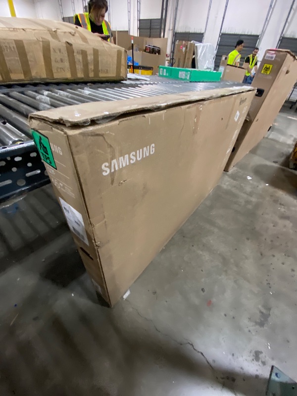 Photo 1 of Samsung 65-Inch Class QLED Q7F Series Samsung Vision AI Smart TV (2025 Model, 65Q7F) Quantum HDR, Object Tracking Sound Lite, Q4 AI Gen1 Processor, 4K upscaling, Gaming Hub, Alexa Built-in