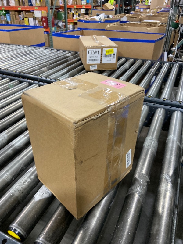 Photo 1 of MITZONE Aluminum Oil Filter Housing with Sensor Compatible with Ford 6.0L Power-Stroke Diesel Ford F-250 F-350 F-450 2003-2010 E150 E250 2005-2010 International CF500 CF600 2005-2008 4.5L V6 VT275