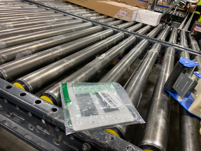 Photo 1 of 1 Pcs Mirror Light Switch Wall Plate Plates Decorative Electrical Outlet Cover Plates Acrylic 2 Gang Wall Outlet Covers Mirror Switch Plates