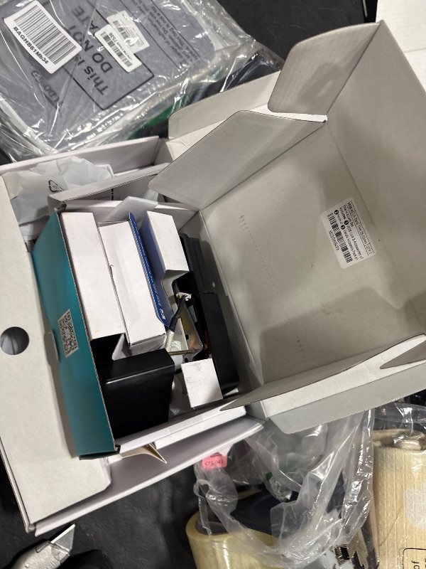 Photo 1 of **********MISSING PARTS*******
Veise VE06-H Smart Front Door Lock Set, App Control, Keyless Entry Deadbolt with Lever Handle, Electronic Digital Touchscreen Keypad, Auto Lock, Easy Install, Matte Black