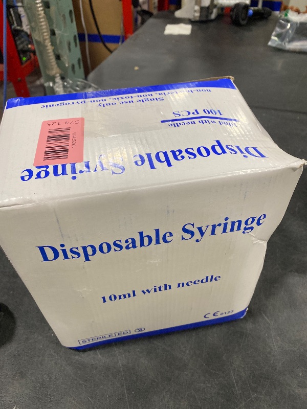 Photo 1 of 100 Pack Disposable 10ml/cc Lab Syringes with 18Ga 1 Inch Needle Luer Lock, Individually Sealed Packed
