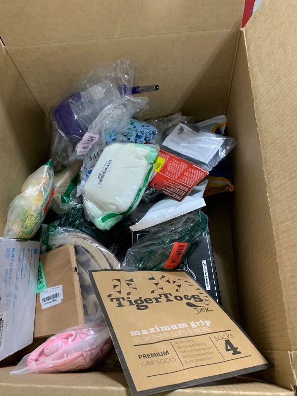 Photo 1 of Nellis Variety Box: Small (Please see clerk notes)
