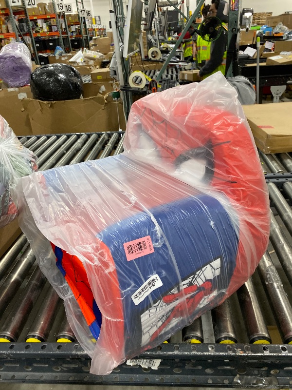 Photo 1 of Delta Children Marvel Spider Man Foam Chair for Kids, Red