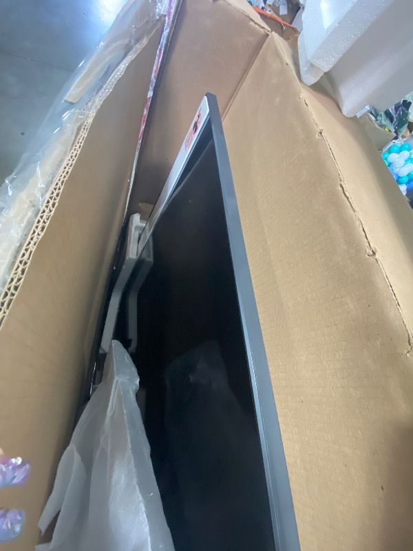 Photo 1 of MAJOR DAMAGE---------------NONFUNCTIONAL---------------------SELLING FOR PARTS ONLY------------Samsung 70-Inch Class Crystal UHD U8000F 4K Smart TV (2025 Model) Endless Free Content, Crystal Processor 4K, MetalStream Design, Knox Security, Alexa Built-in