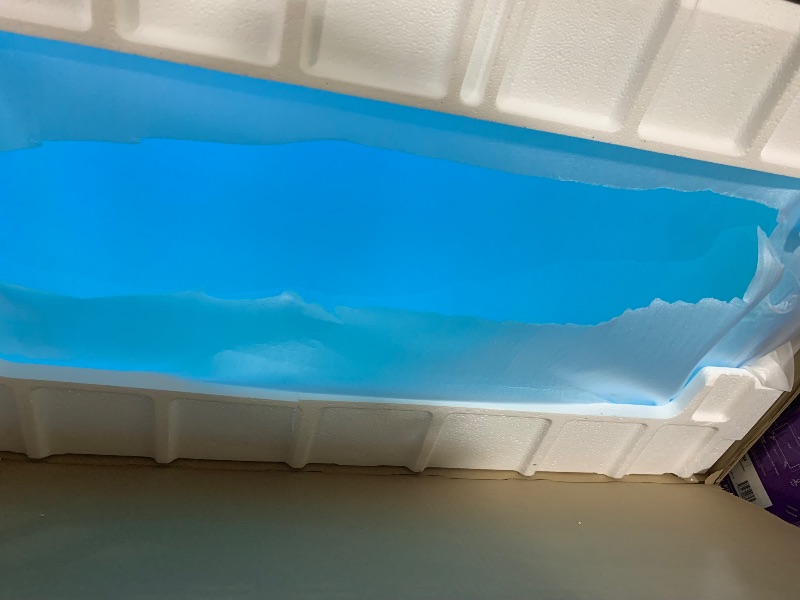 Photo 1 of NON FUNCTIONAL-- PARTS ONLY ----------------------------------------------------Roku Smart TV – 43-Inch Select Series, 4K HDR TV – RokuTV with Enhanced Voice Remote – Flat Screen LED Television with Wi-Fi for Streaming Live Local News, Sports, Family Ente