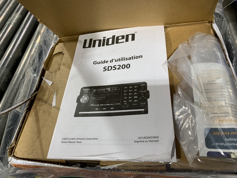 Photo 1 of Uniden SDS200 True I/Q™ TrunkTracker X Base/Mobile Digital Scanner. Incredible Digital Performance. TrunkTracker X Technology Provides The Best Digital Decode Performance in The Scanner Industry.