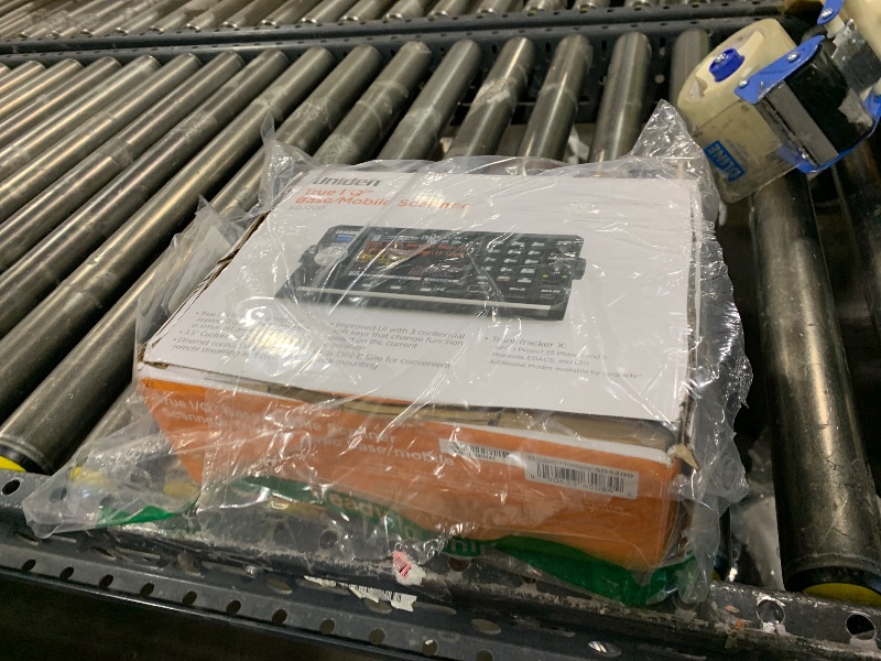 Photo 1 of Uniden SDS200 True I/Q™ TrunkTracker X Base/Mobile Digital Scanner. Incredible Digital Performance. TrunkTracker X Technology Provides The Best Digital Decode Performance in The Scanner Industry.
