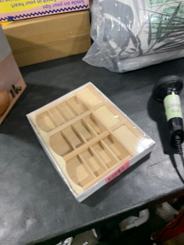 Photo 1 of 1:12 Scale Dollhouse Miniature Bookcase Display Shelf Locker Exquisite Doll House Furniture Decor Accessories for Mini Book Storage Scene Layout Collection Display for Dollhouse Enthusiasts