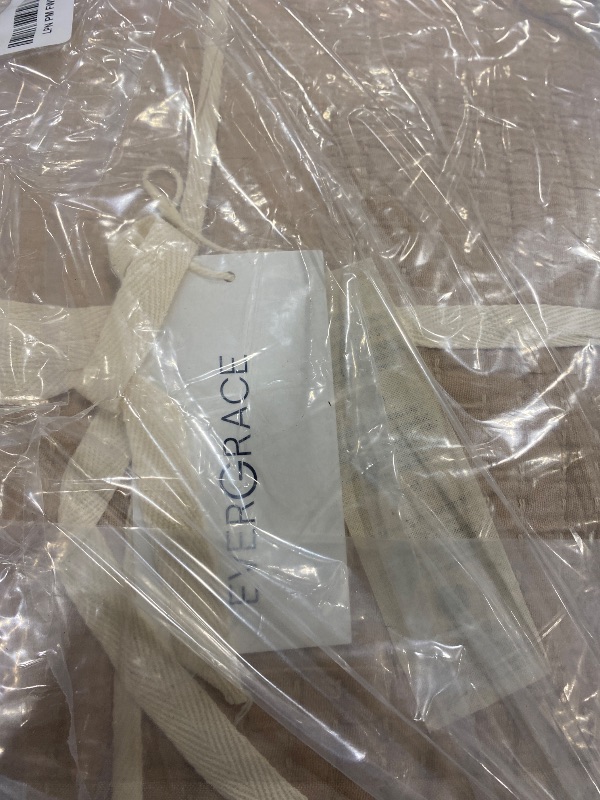 Photo 1 of EVERGRACEHOME Cotton Gauze King Bedspread, Ultra Soft Prewashed Pick Stitch Matelassé Coverlet, Lightweight Textured Oversized King Quilt Bedding Set for All Season, with 2 Shams, Khaki Tan