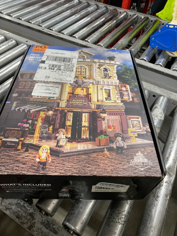 Photo 1 of FUNWHOLE Antique-Store Lighting Building-Bricks Set - City Town Corner Collectibles Shop LED Light Modular Building Model Set 2847 Pcs for Adults and Teen