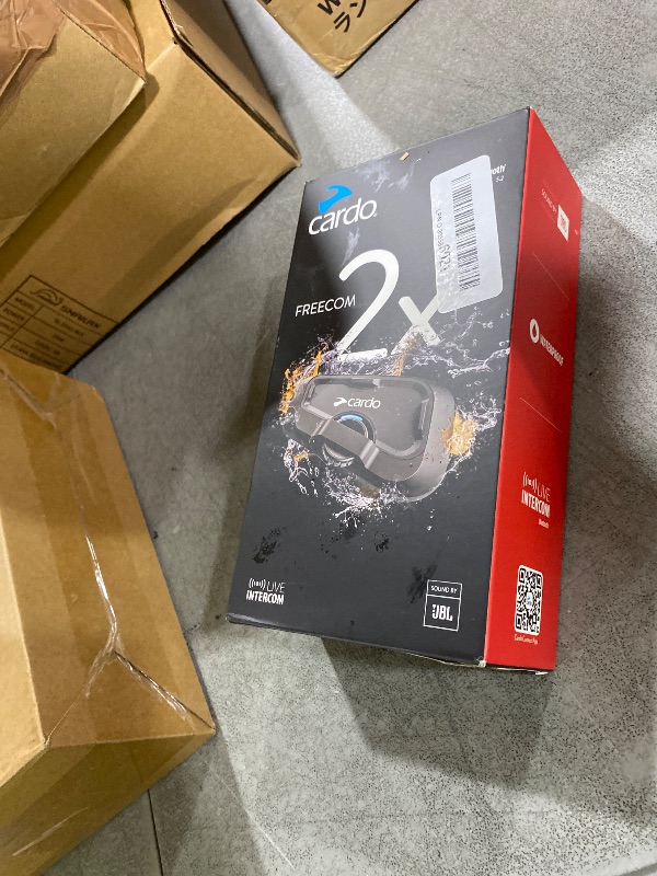 Photo 1 of Cardo PACKTALK Edge Motorcycle Bluetooth Communication System Headset Intercom - Single Pack