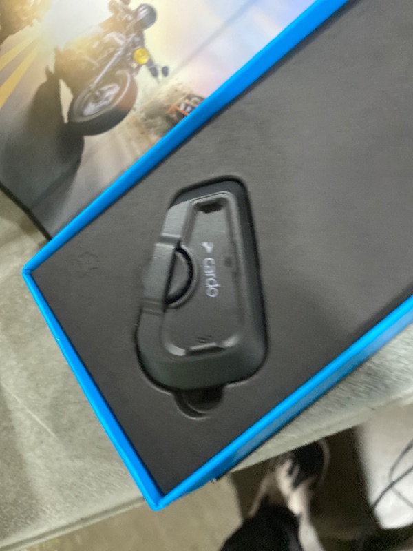 Photo 1 of Cardo PACKTALK Edge Motorcycle Bluetooth Communication System Headset Intercom - Single Pack