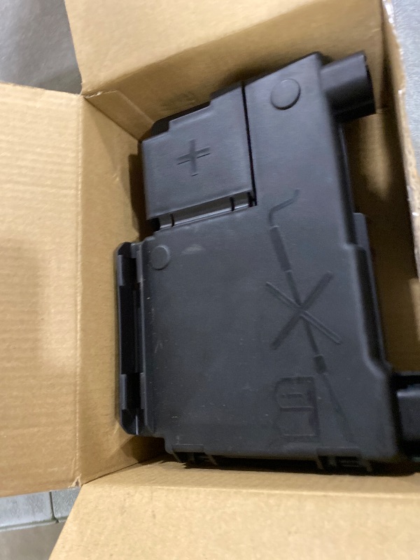 Photo 1 of BUSIDN Battery Distribution Engine Compartment Fuse Block #23223079 - Compatible with Chevrolet Malibu 2014-2015 & Malibu Limited 2016