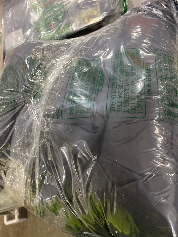 Photo 1 of Amazon Essentials Women's Lightweight Water-Resistant Longer Length Cocoon Puffer Coat, Black, Medium