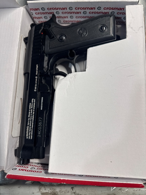 Photo 1 of ***(USED/ UNKNOWN IF MISSING PARTS)***Crosman CFAMP1L Full Auto P1 CO2-Powered BB Air Pistol With Laser Sight (Class II <1 mW)