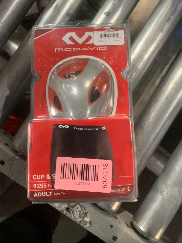 Photo 2 of McDavid Adult Performance Boxer with FlexCup