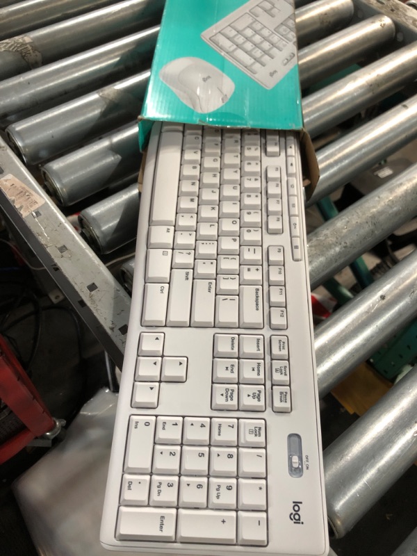 Photo 1 of **NO MOUSE**Logitech MK270 Wireless Keyboard and Mouse Combo for Windows, 2.4 GHz, 8 Multimedia Keys, PC, Laptop, Wireless Keyboard Compact Mouse Combo - White