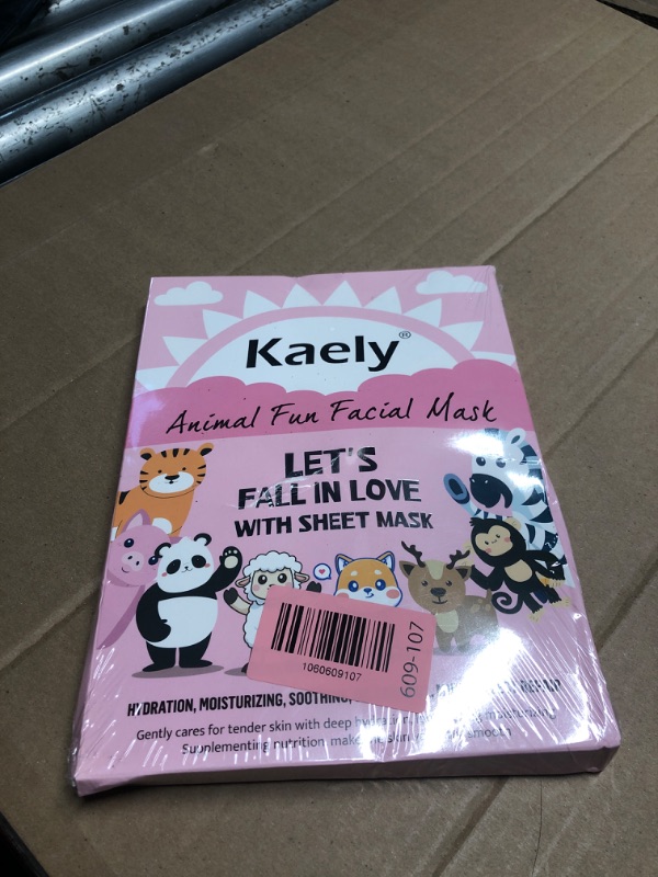 Photo 1 of ***FACTORY SEALED***evpct 8 Pack Animal Face Masks Skincare,Spa Kit for Girls Kid Animal Facial Face Masks Skincare for Teens Kids Girls Spa Day Slumber Sleepover Birthday Party Favors Supplies Kit, Sheet Mask Beauty