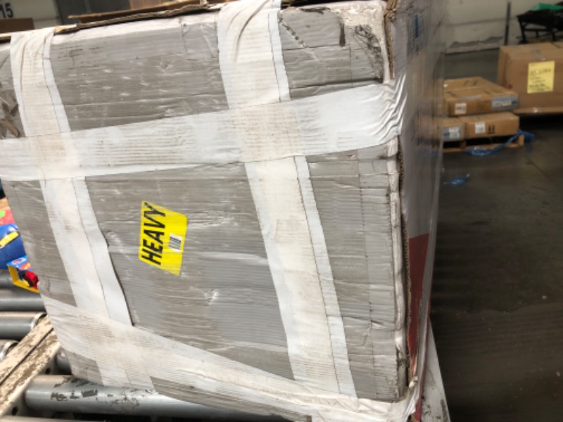 Photo 1 of ***FACTORY SEALED******UNABLE TO TEST NEED TO STAND 24HOURS ***Frigidaire Retro Compact Fridge with Chiller, 3.2 cu ft Countertop Fridge with Built-In Bottle Opener, Compact Refrigerator for Office, Bedroom, Dorm Room or Cabin - 16.5"D x 19"W x 31"H (Red)