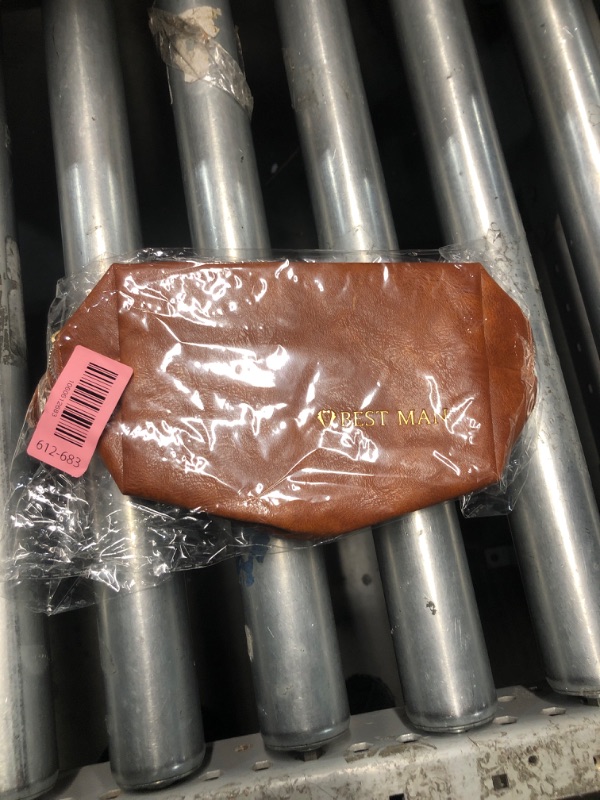 Photo 1 of "BEST MAN" Men/s Leather Toiletry Bag