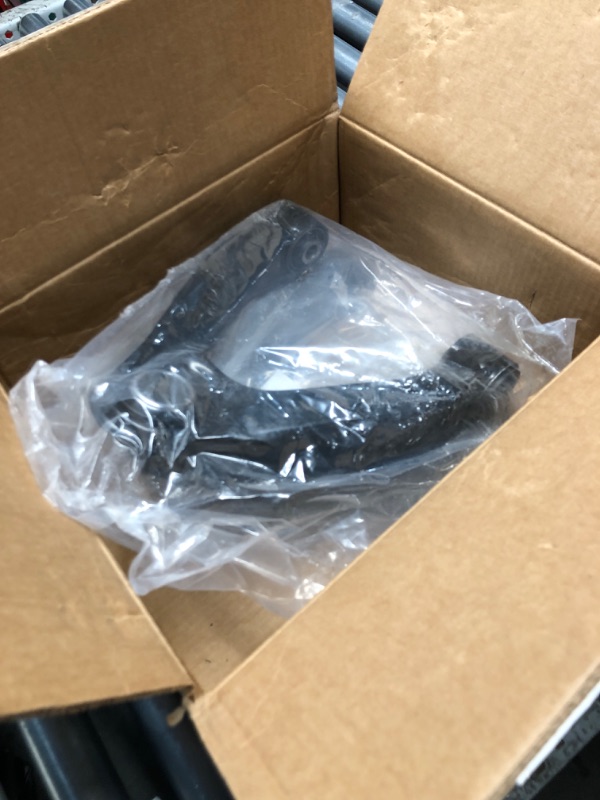 Photo 4 of SCITOO 2pcs Suspension Kit Front Upper Control Arm with Ball Joint Left and Right Side Suspension Part fit 1998 1999 2000 2001 2002 2003 2004 for Nissan Frontier Xterra