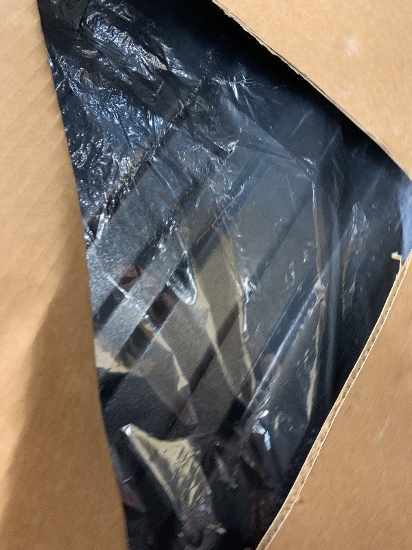 Photo 2 of Thule 615 Pulse Rack, Large, Black