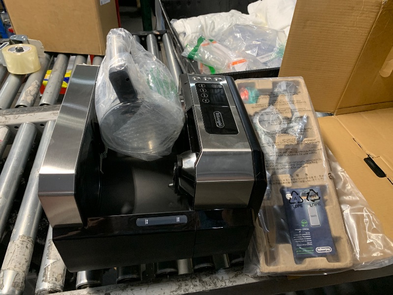 Photo 1 of De'Longhi All-in-One Combination Coffee Maker & Espresso Machine + Advanced Adjustable Milk Frother for Cappuccino & Latte + Glass Coffee Pot 10-Cup, COM532M black