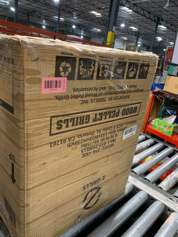 Photo 1 of *****DIRTY***** Z GRILLS Wood Pellet Grill Smoker with PID 3.0 Controller, 459 SQ.IN, 450°F Max Temperature, 8 in-1 BBQ Grill, LCD Screen, Meat Probes, Rain Cover, Backyard Camping Bake and Roast, 450E