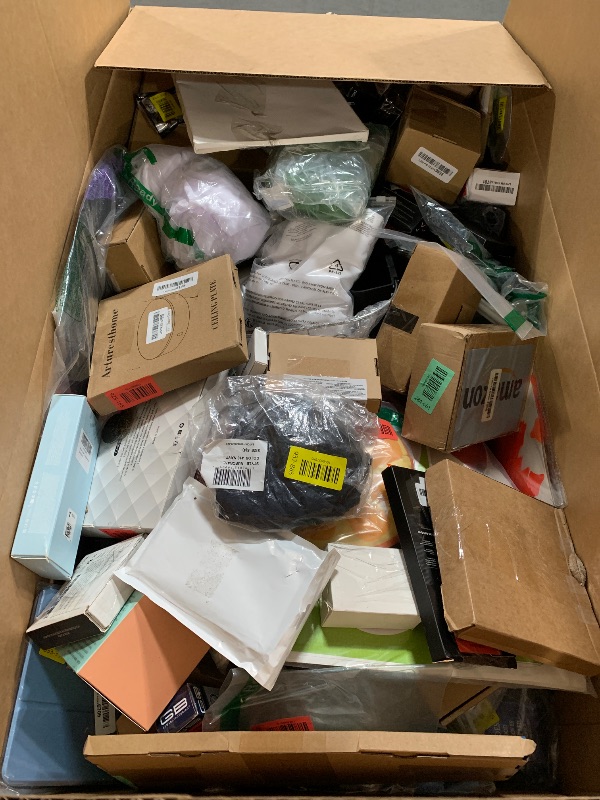 Photo 1 of Nellis Auction Miscellaneous box  