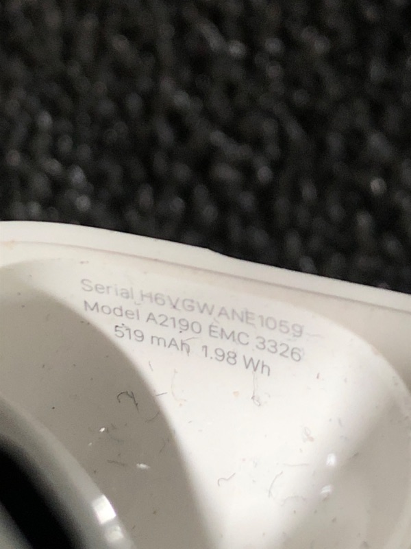 Photo 1 of *SN doesn't match box*used* needs cleaned* No charger* Apple AirPods ProBluetooth Headphones for iPhone
