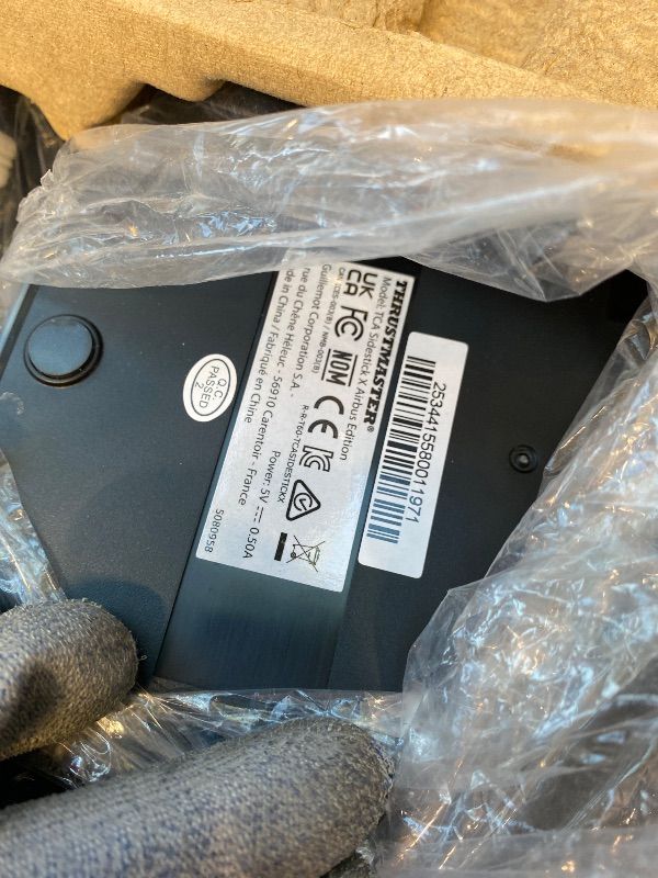 Photo 1 of *MISSING PARTS - Missing metal frame*
Thrustmaster TCA Captains Pack Airbus X Edition (XBOX Series X/S, PC) & Flying Clamp (Xbox Series X/S, PC)