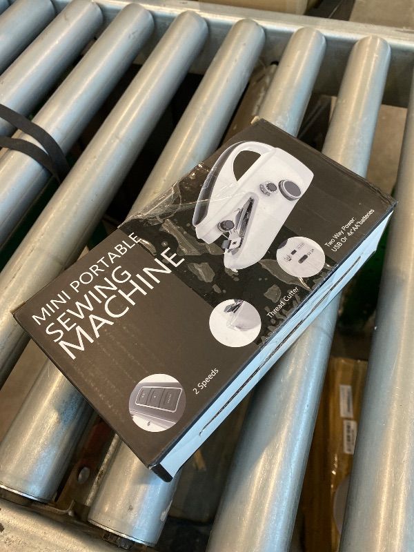 Photo 1 of *USED*
BIOEYFCOY Handheld Sewing Machine,Two dear,Mini sewing machine,Easy to Use for Beginners and Fast Stitch Suitable for Clothes,Fabrics and Fast Stitch Suitable (Black)