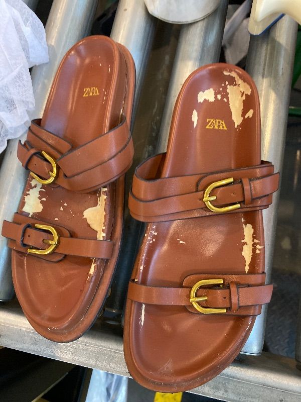 Photo 1 of ***MAJOR DAMAGE*** SAFECAMS Women's Double Buckle Flat Slide Sandals Comfortable Wide Width Open Toe Flat Sandals Slip on Summer Casual Resort Beach Sandal Shoes (Brown,8)