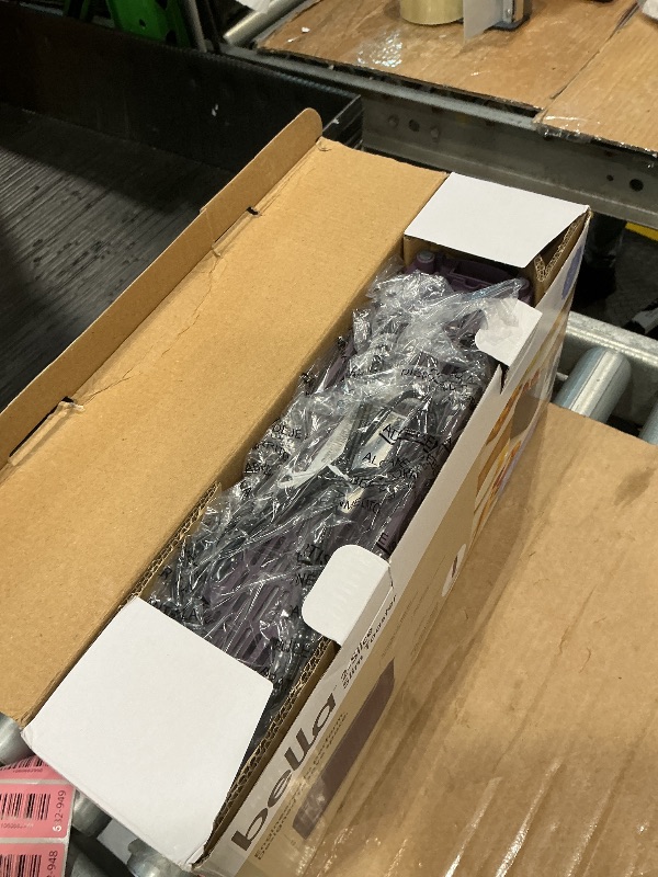 Photo 1 of *USED*
bella 2 Slice Slim Toaster, Fits-anywhere™ Kitchenware, 6 Setting Shade Control with Reheat & Cancel Buttons, Fits sourdough, 10” Long Slot, Anti Jam & Auto Shutoff, 900 Watt, Plum