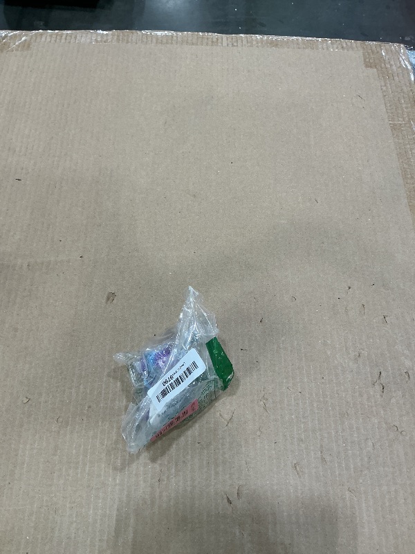 Photo 1 of *PARTIAL SET - Missing 1 pc*
Green Piece® Three Silicone Purple Cleaning plugs + stoppers. Preserver Cap Airtight Bottle Plug Odor Proofing Glass, Plastic and Silicon Pieces