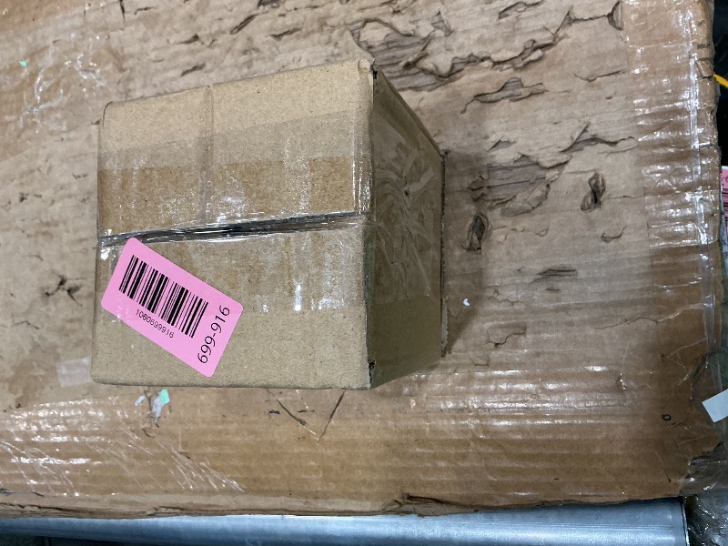 Photo 1 of *MINOR DAMAGE - USED*
UHEY HOME Ceramic White Liquid Soap Dispenser with Embossed Design Look, Soap Dispenser with Rust-Proof Plastic Pump 13.5oz for Bathroom Kitchen