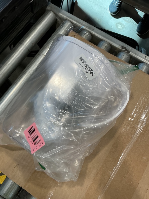 Photo 1 of *MINOR DAMAGE - USED*
Brita Large Water Filter Pitcher for Tap and Drinking Water, Includes 1 Standard Filter, BPA-Free, Lasts Two Months, 10-Cup Capacity, Bright White