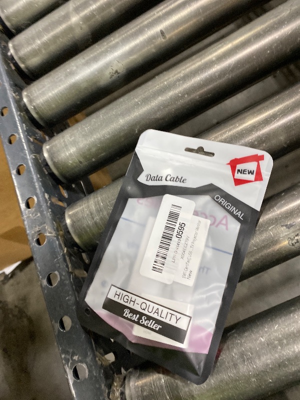 Photo 1 of [MFi Certified] USB C to HDMI Adapter for iPhone 17 16 15 to TV, 4K@60Hz Type-C to HDMI Adapter with 100W Fast Charging Port for iPhone 17/17 Pro/17 Pro Max/Air/16 15 Pro Max to HDTV Projector Monitor