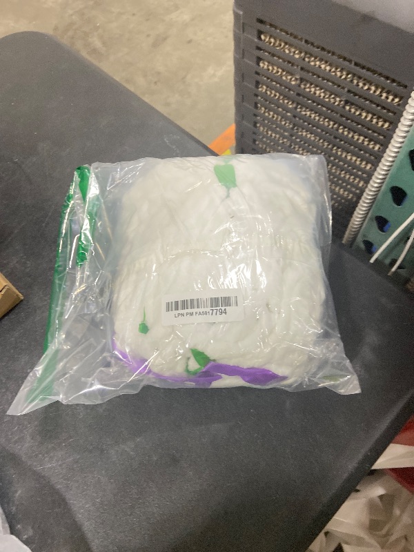 Photo 1 of 1000 sqft Spider Webs Halloween Decorations with 77 Fake Spiders, Super Stretch Cobwebs for Halloween Indoor and Outdoor Decor