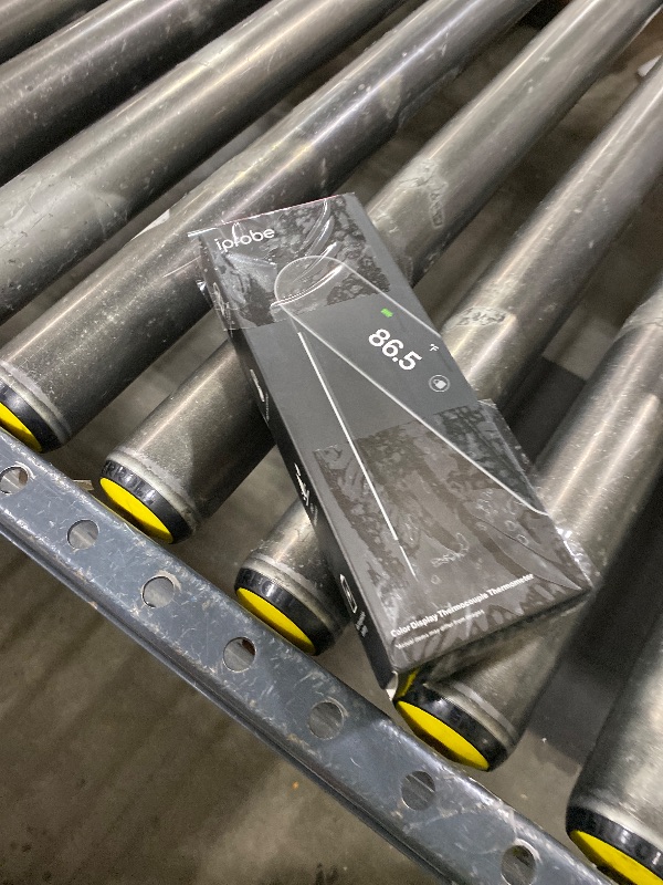 Photo 1 of 0.5 Sec Instant Read Digital Meat Thermometer with ±0.5°F Accuracy, IP67 Waterproof, Rechargeable Food Thermometer, Motion-Sensing Auto-Flip TFT Screen for Cooking, Kitchen, Oven, Grill, Candy, BBQ